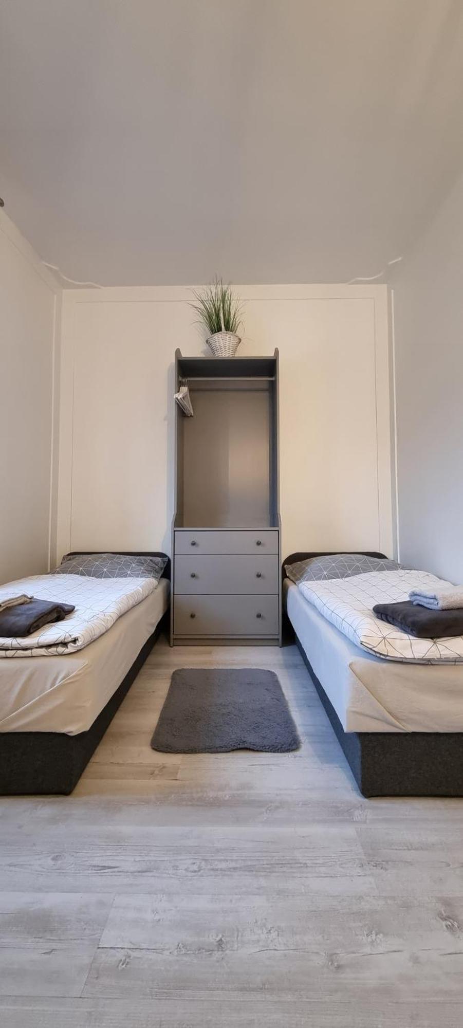 Noclegi Na Lacznej Swiebodzice Ngoại thất bức ảnh